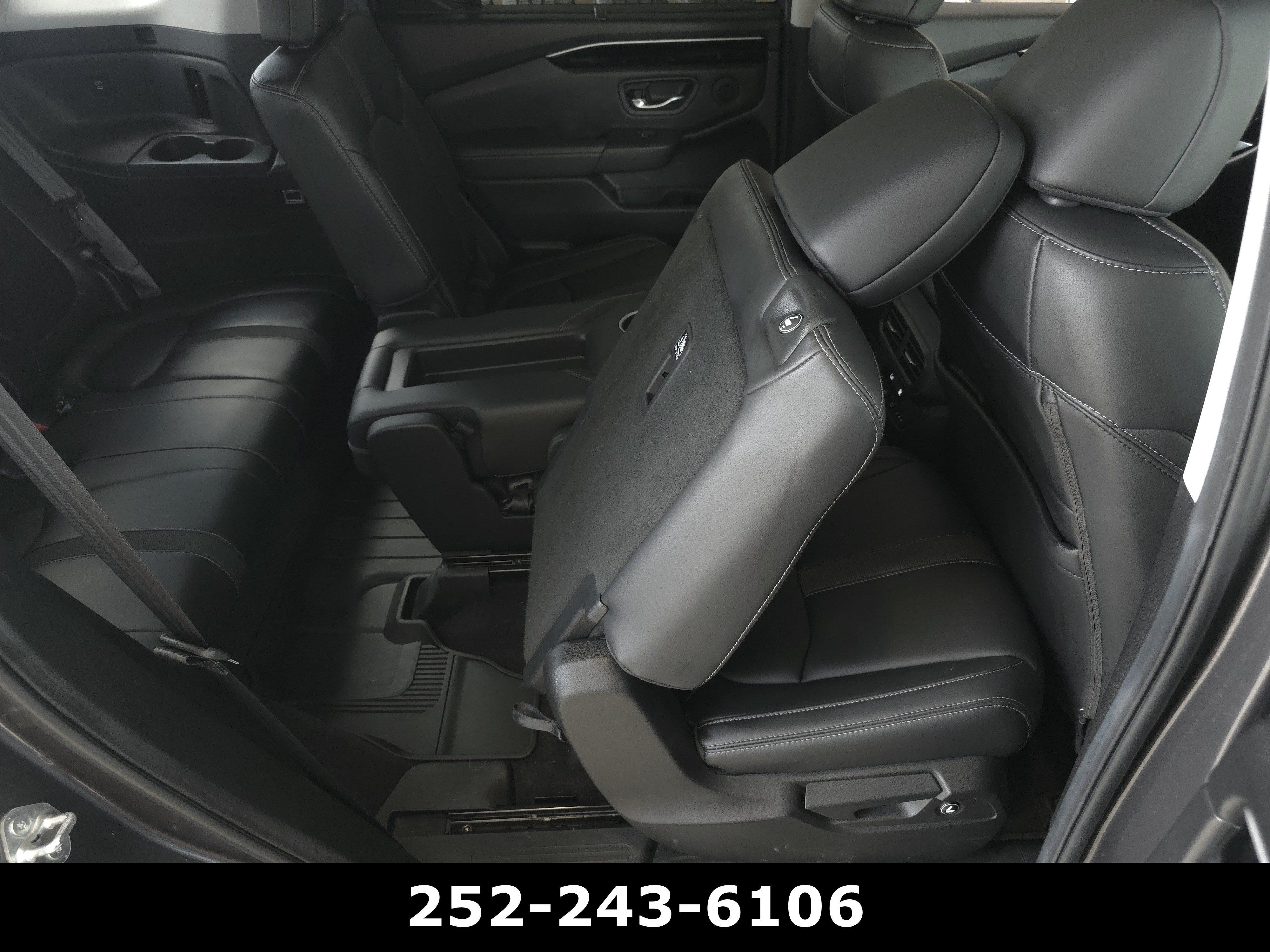 Used 2025 Honda Pilot Touring image 35