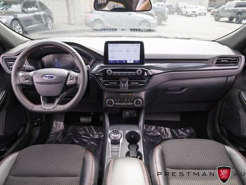 Used 2025 Ford Escape ST-Line FWD image 33