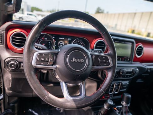Used 2021 Jeep Wrangler Unlimited Rubicon AWD/4WD image 12