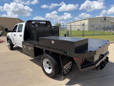 Used 2022 RAM 5500 Tradesman w/ Chrome Appearance Group AWD/4WD image 2