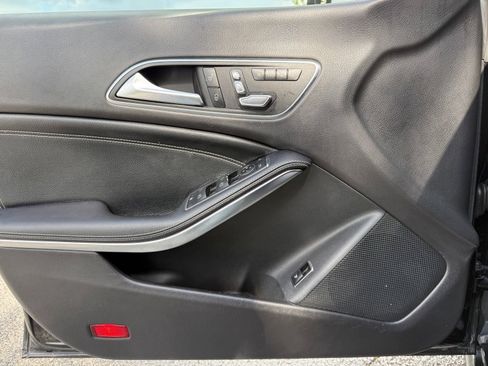 Used 2018 Mercedes-Benz CLA 250 image 44