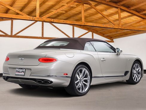Used 2022 Bentley Continental GT AWD/4WD image 5