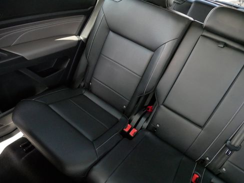 Certified 2022 Volkswagen Atlas SEL AWD/4WD image 12