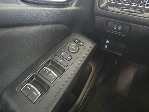 Used 2022 Honda Civic LX image 7