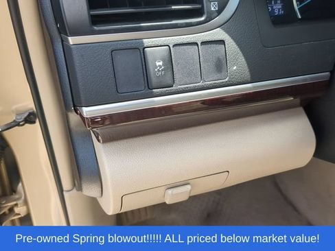 Used 2012 Toyota Camry XLE FWD image 26