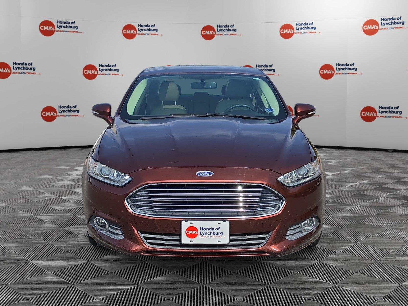 Used 2015 Ford Fusion SE w/ Equipment Group 202A FWD image 8