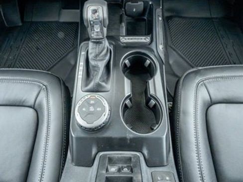 Used 2025 Ford Bronco Outer Banks image 20