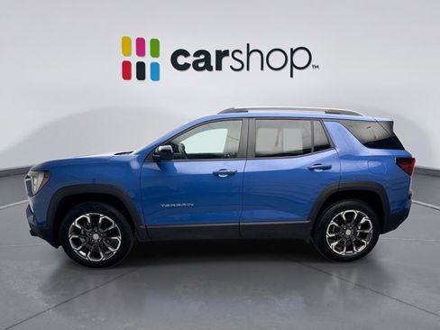 Used 2025 GMC Terrain Elevation w/ Elevation Premium Package AWD/4WD image 2