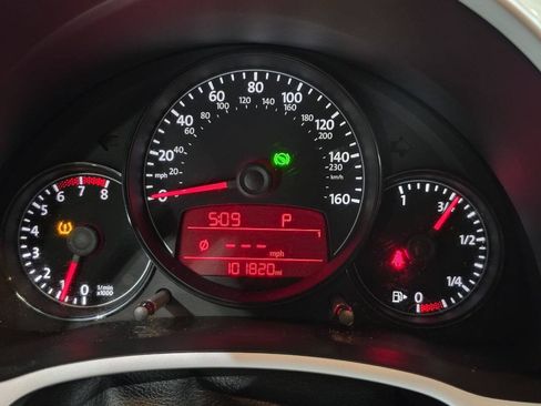 Used 2012 Volkswagen Beetle 2.5 FWD image 30