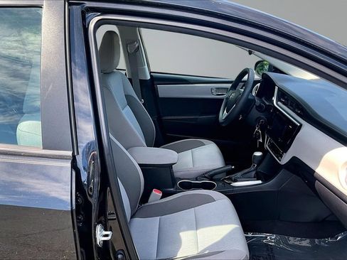 Used 2017 Toyota Corolla LE w/ Carpet Mat Package (TMS) FWD image 13