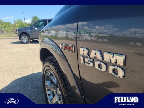 Used 2014 RAM 1500 Laramie AWD/4WD image 24