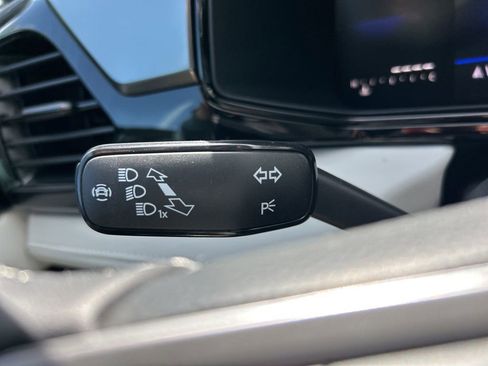 New 2025 Volkswagen Taos S image 21