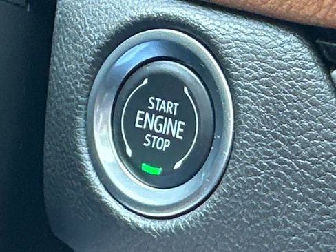 Used 2025 Cadillac XT4 Premium Luxury w/ Technology Package image 38