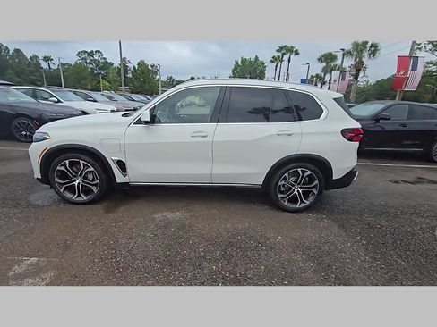 New 2026 BMW X5 xDrive50e w/ Premium Package image 26