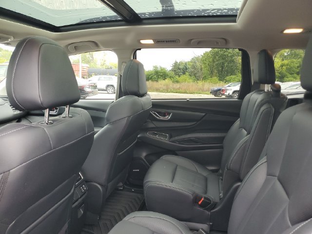 Used 2024 Subaru Ascent Limited w/ Technology Package AWD/4WD image 9
