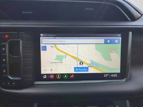 Used 2021 GMC Yukon Denali w/ Denali Premium Package image 14