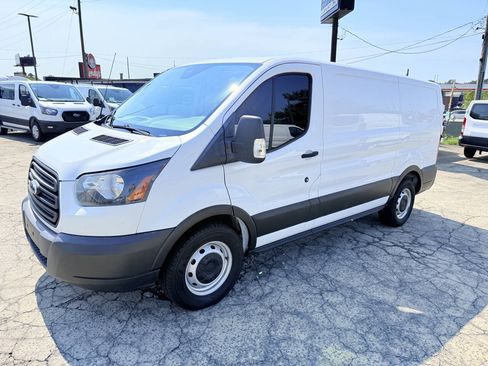 Used 2019 Ford Transit 150 130 Low Roof RWD image 3
