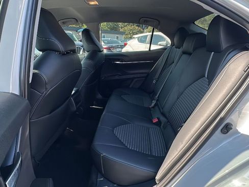 Used 2023 Toyota Camry SE image 13