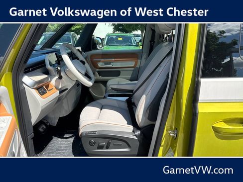 New 2025 Volkswagen ID. Buzz 1st Edition AWD/4WD image 9