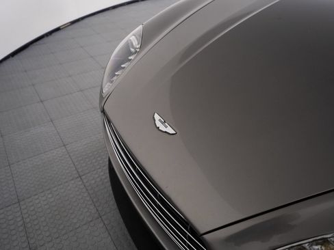 Used 2012 Aston Martin V8 Vantage Roadster RWD image 10