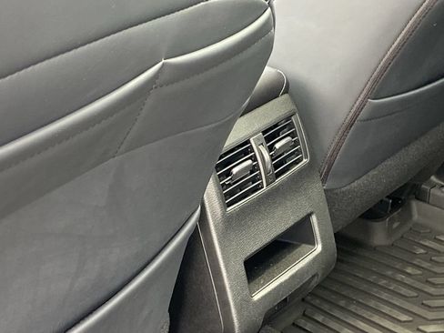 New 2026 Mitsubishi Outlander AWD image 18