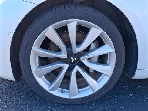Used 2020 Tesla Model 3 Performance image 27