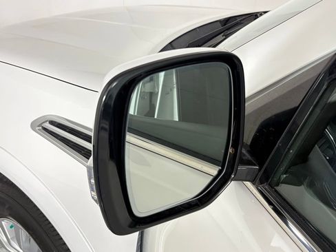Used 2023 Nissan Armada SV RWD image 13
