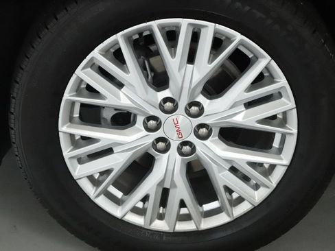 Used 2024 GMC Acadia Elevation FWD image 36