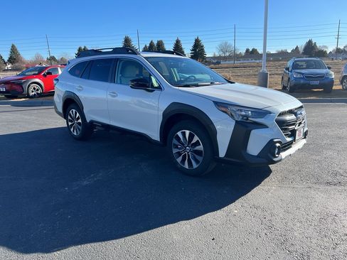 Certified 2025 Subaru Outback Limited image 6