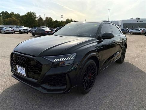 Used 2021 Audi RS Q8 w/ Carbon Optic Package image 9