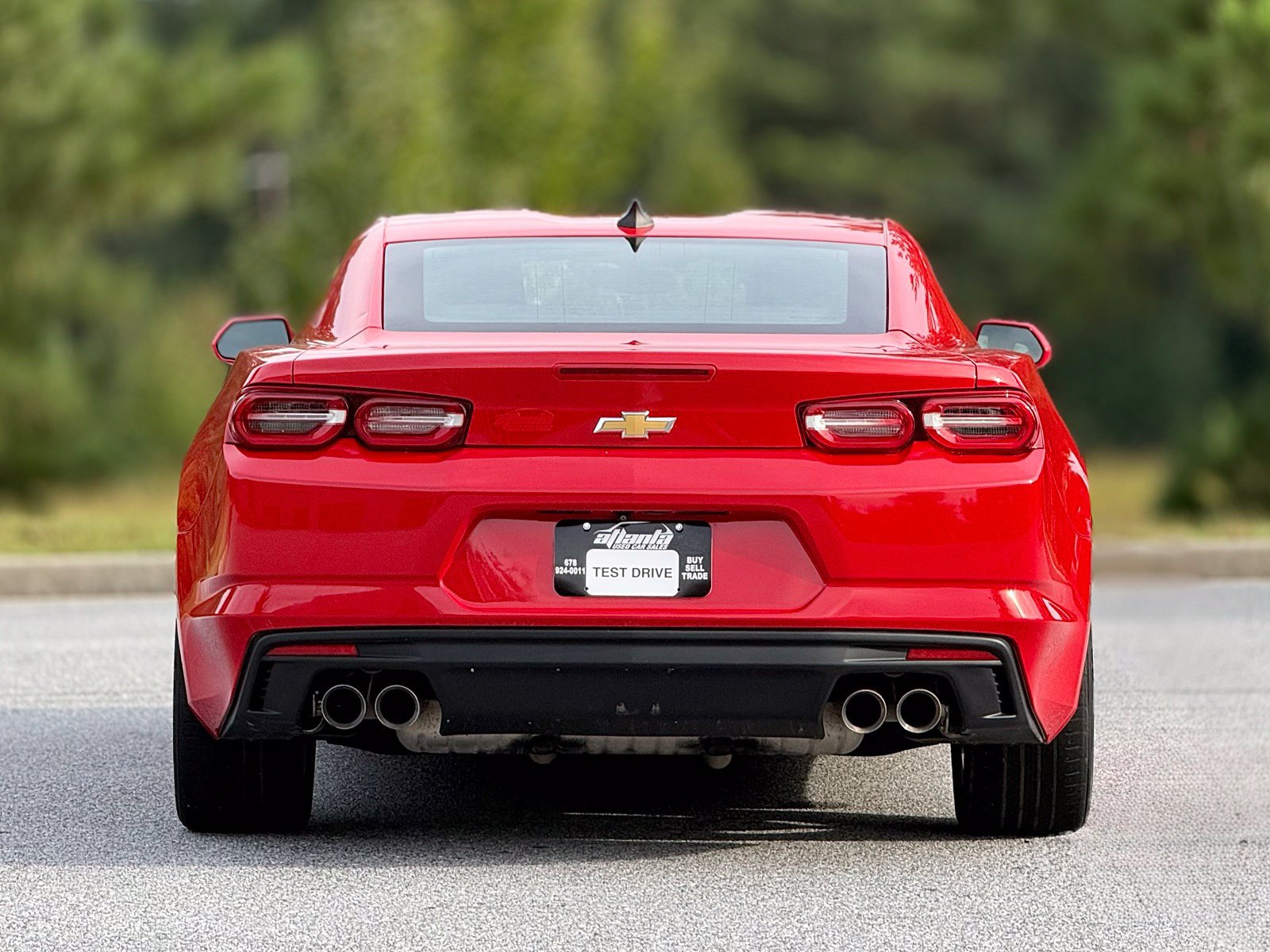 Used 2020 Chevrolet Camaro LT w/ Technology Package RWD image 6