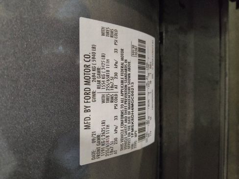 Used 2021 Ford Explorer XLT w/ Equipment Group 202A image 33