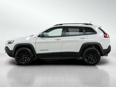 Used 2020 Jeep Cherokee Trailhawk w/ Cold Weather Group AWD/4WD image 2