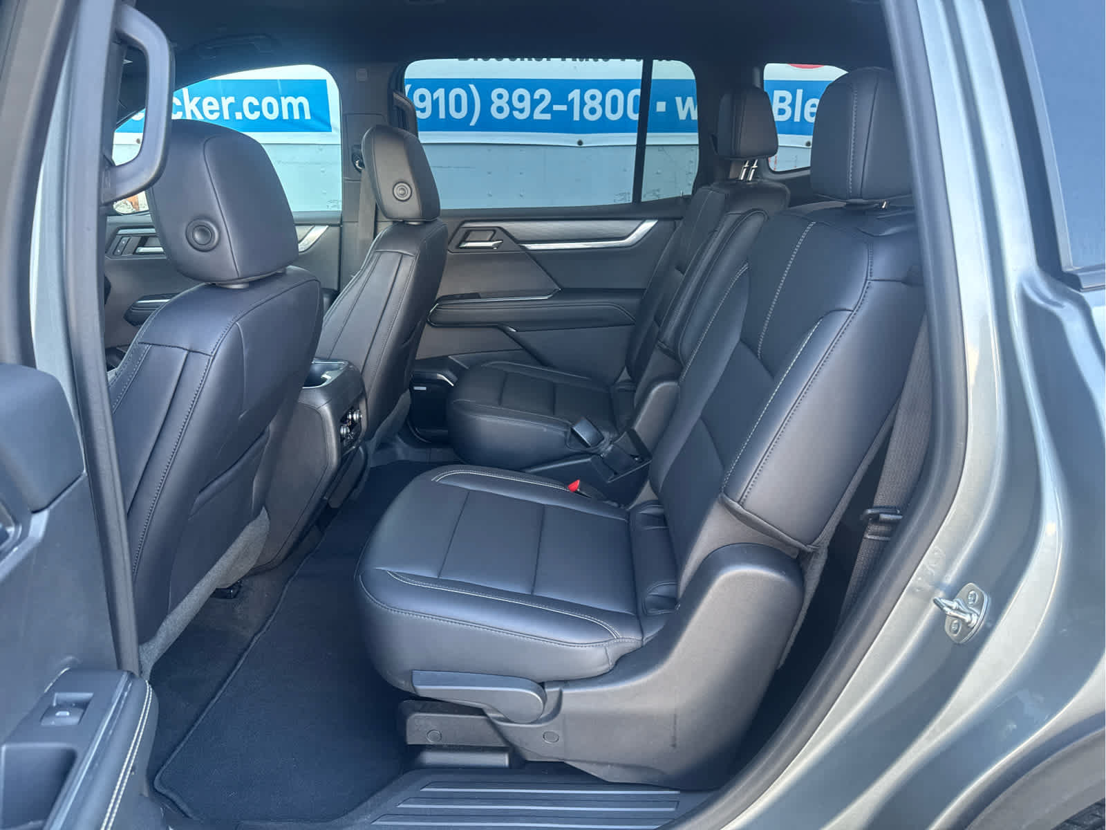 Used 2024 GMC Acadia Elevation AWD/4WD image 36