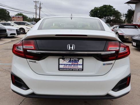 Used 2018 Honda Clarity Plug-In Hybrid image 6