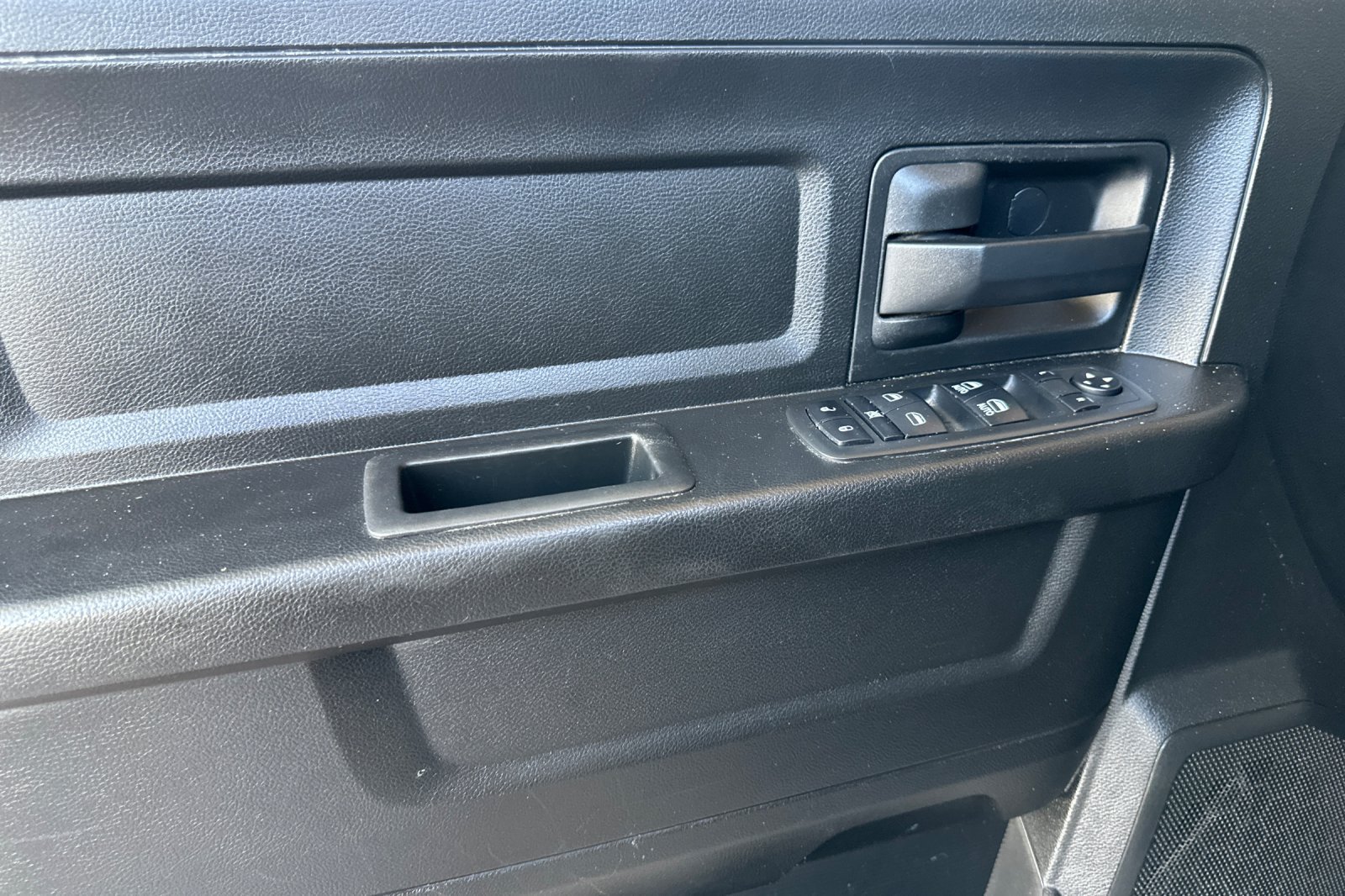 Used 2019 RAM 1500 Express AWD/4WD image 12