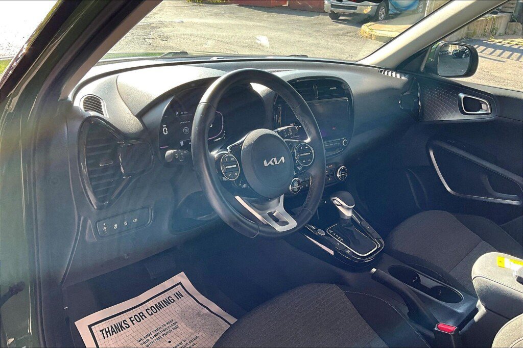 Used 2023 Kia Soul EX FWD image 10