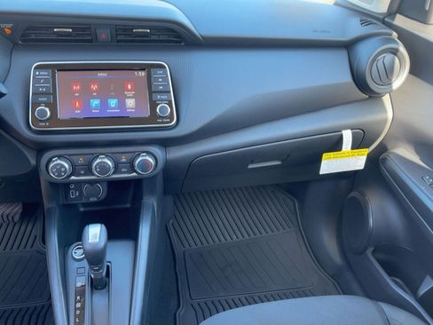 New 2025 Nissan Kicks S image 26