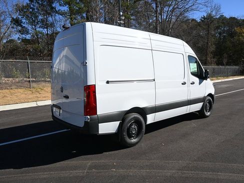 Used 2025 Mercedes-Benz Sprinter 2500 image 26