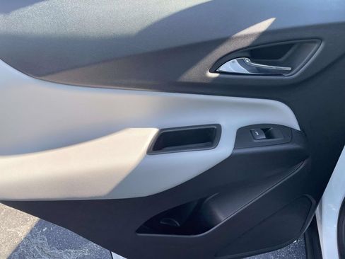 Certified 2024 Chevrolet Equinox LS FWD image 14