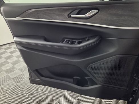 New 2026 Jeep Grand Cherokee L 2WD image 16