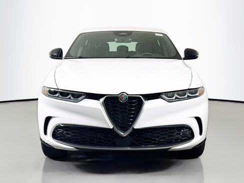 Used 2024 Alfa Romeo Tonale Ti AWD/4WD image 2