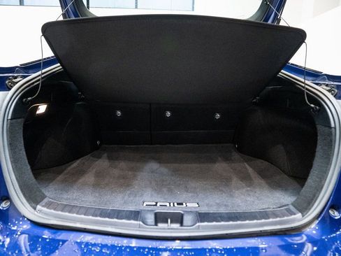 Used 2017 Toyota Prius Three image 33