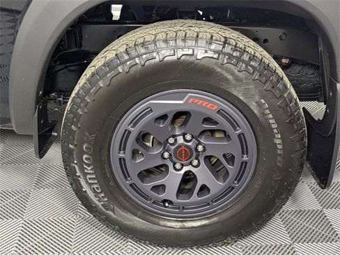 Used 2025 Nissan Frontier PRO-4X w/ Tow Package image 8