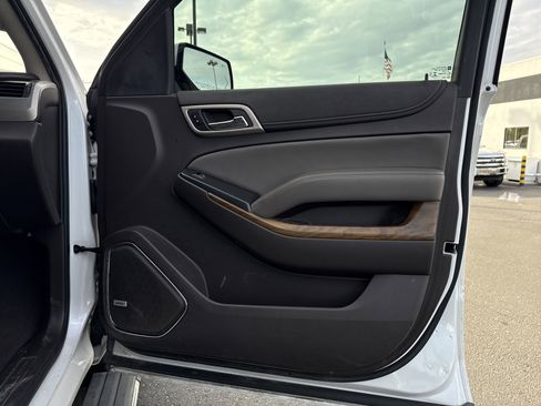Used 2020 GMC Yukon Denali w/ Denali Ultimate Package image 30