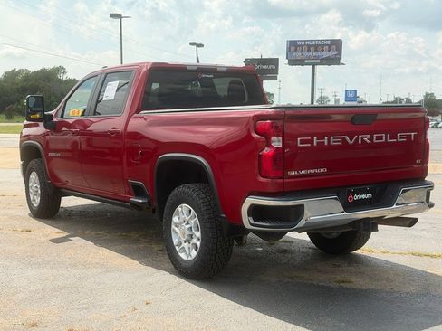 Used 2022 Chevrolet Silverado 3500 LT w/ Convenience Package AWD/4WD image 8