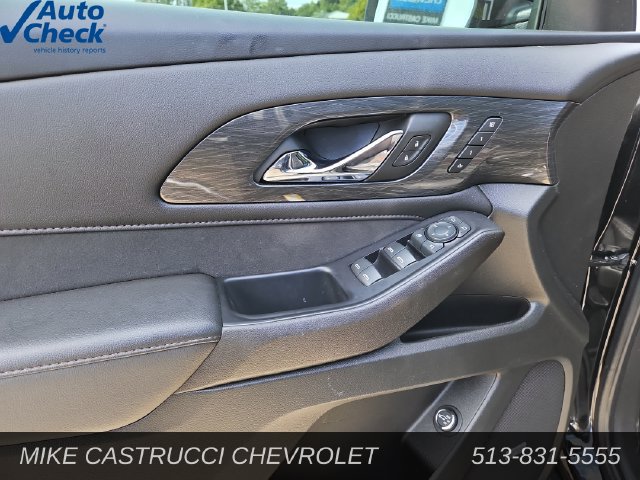 Used 2022 Chevrolet Traverse High Country w/ LPO, 'HIT The Road' Package AWD/4WD image 23