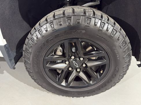 Used 2021 Chevrolet Silverado 1500 Custom Trail Boss image 14