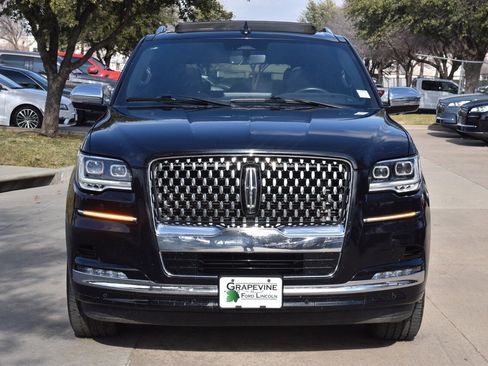 Used 2023 Lincoln Navigator L Black Label image 3
