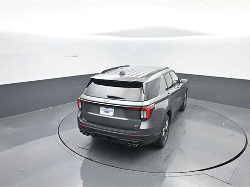 New 2026 Ford Explorer ST image 24